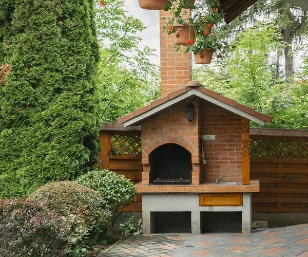 Cozy Apartment On The Picturesque Niraj Valley